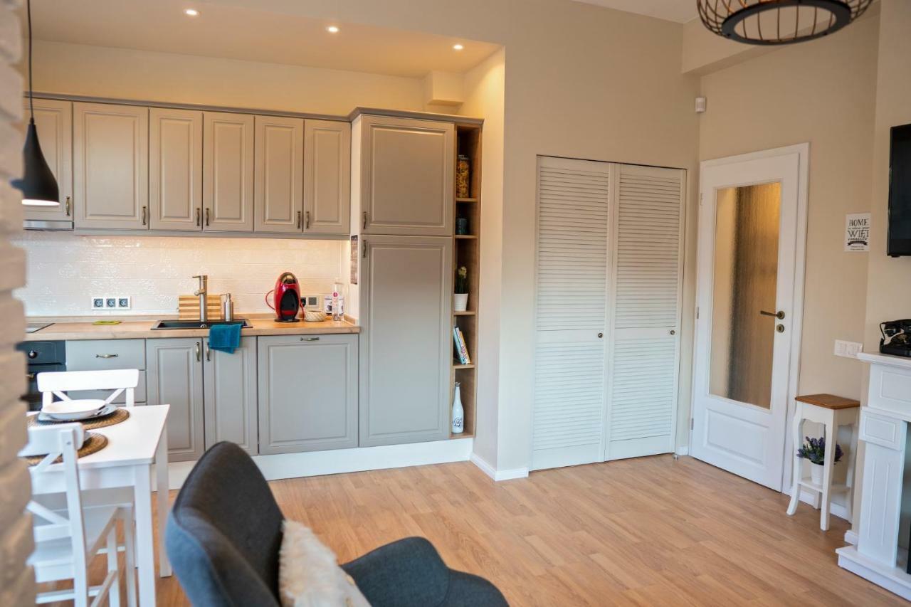 Apartment Audrey By Sofiaspot - Central, Metro To Airport Bagian luar foto